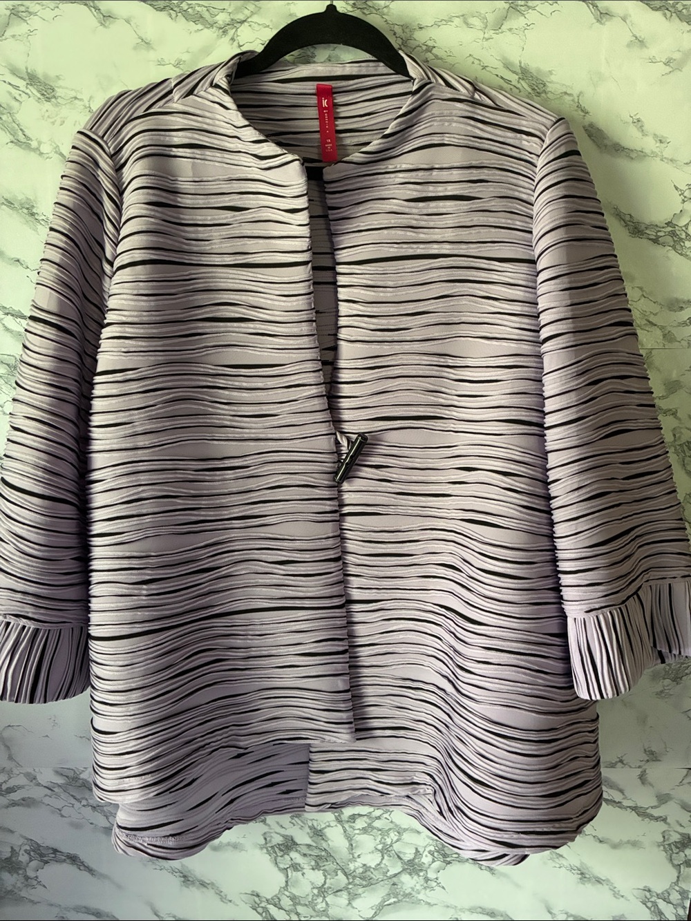 IC by Connie K 1X  Lavender/Black Textured Pleated Cardigan